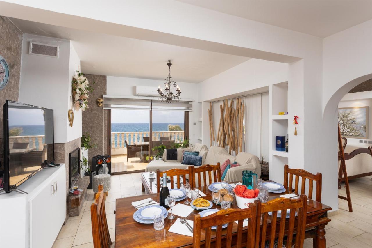 Villa Beach Heaven Pomos Ngoại thất bức ảnh