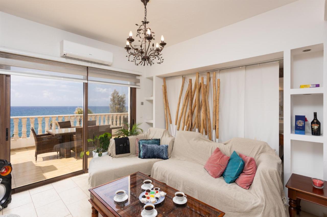 Villa Beach Heaven Pomos Ngoại thất bức ảnh