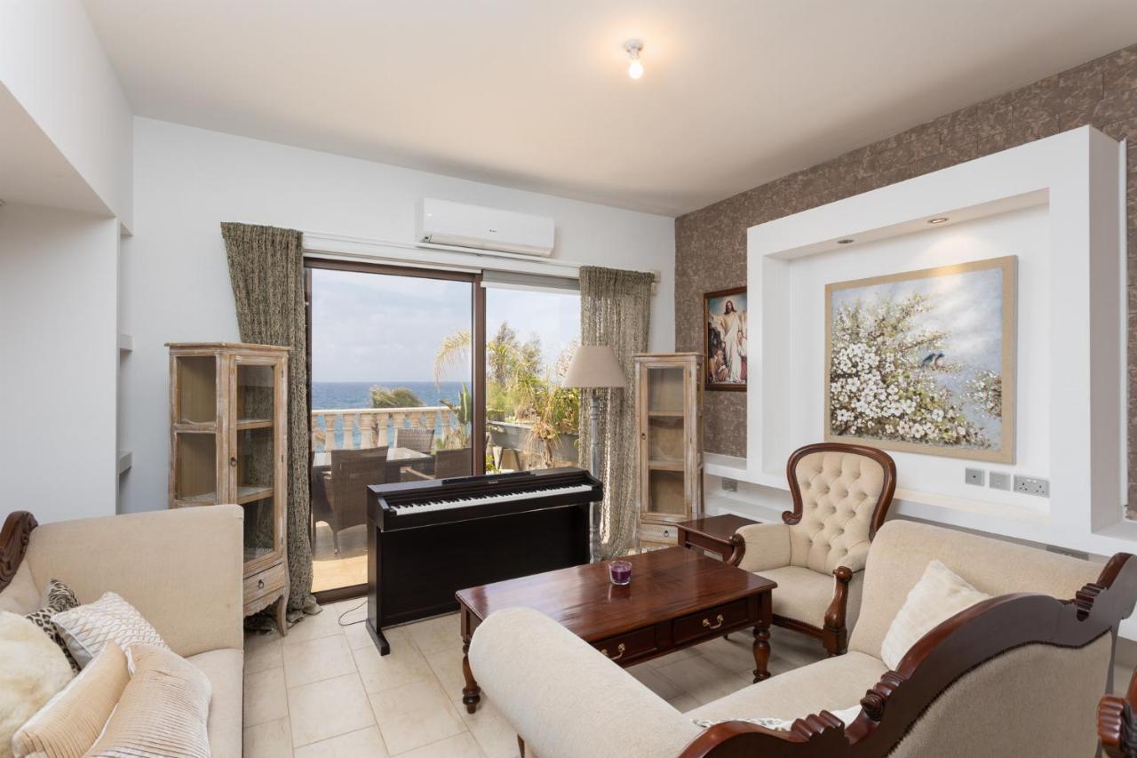 Villa Beach Heaven Pomos Ngoại thất bức ảnh