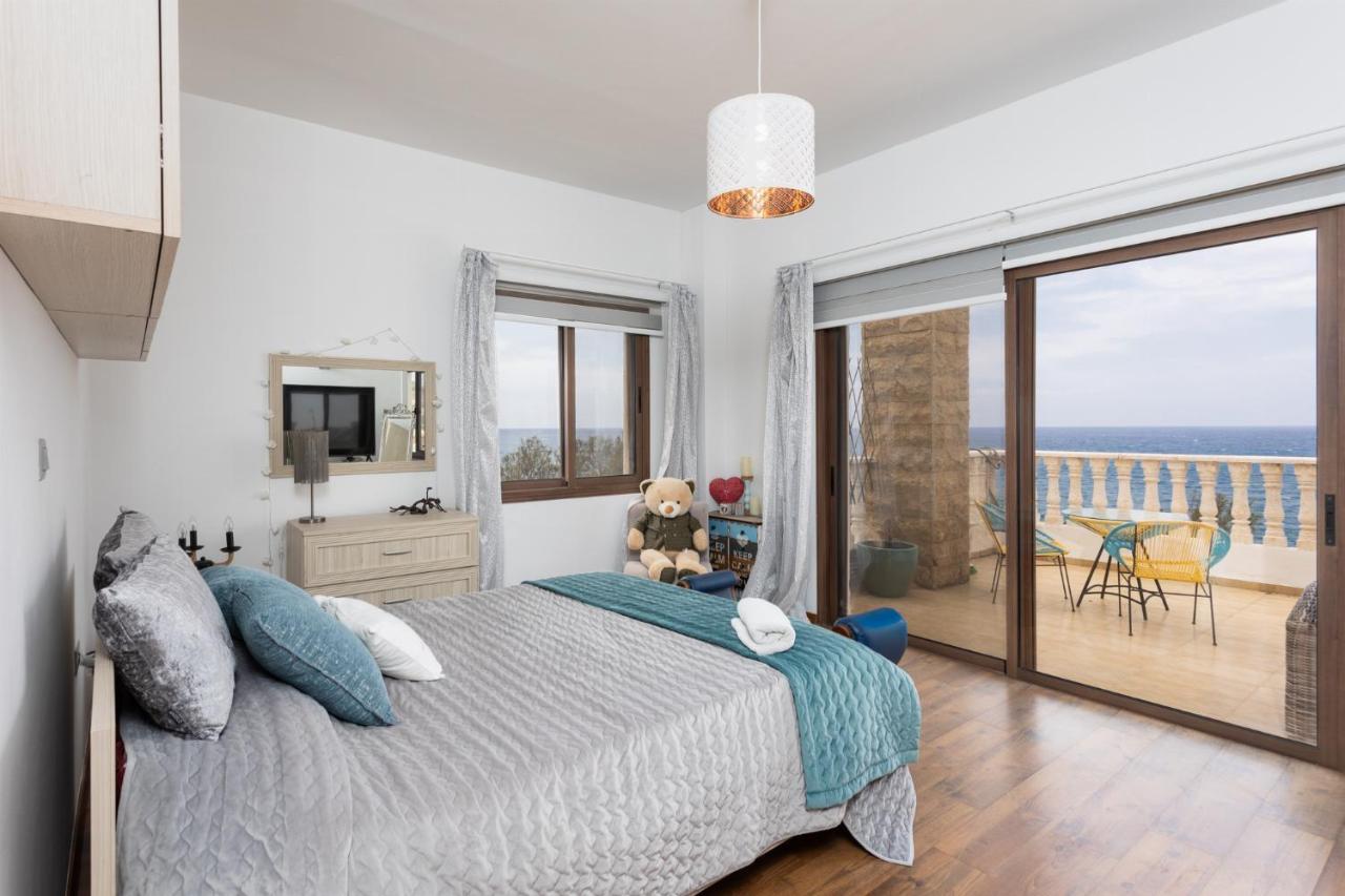 Villa Beach Heaven Pomos Ngoại thất bức ảnh