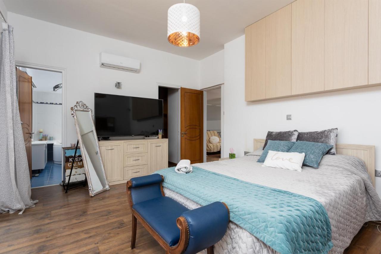 Villa Beach Heaven Pomos Ngoại thất bức ảnh