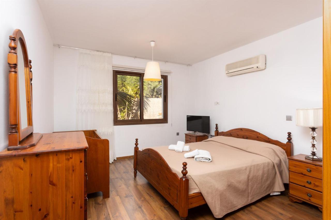 Villa Beach Heaven Pomos Ngoại thất bức ảnh
