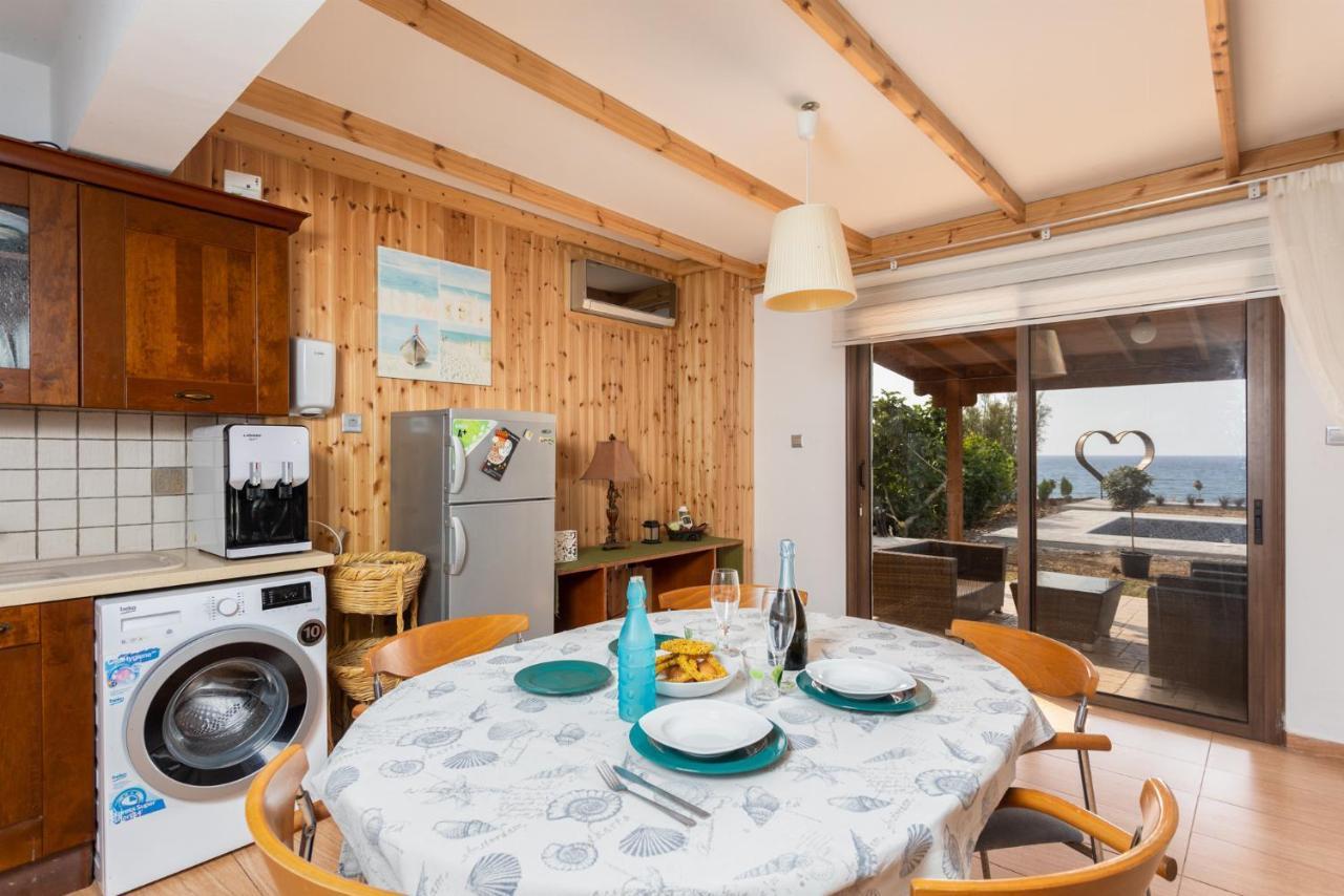 Villa Beach Heaven Pomos Ngoại thất bức ảnh