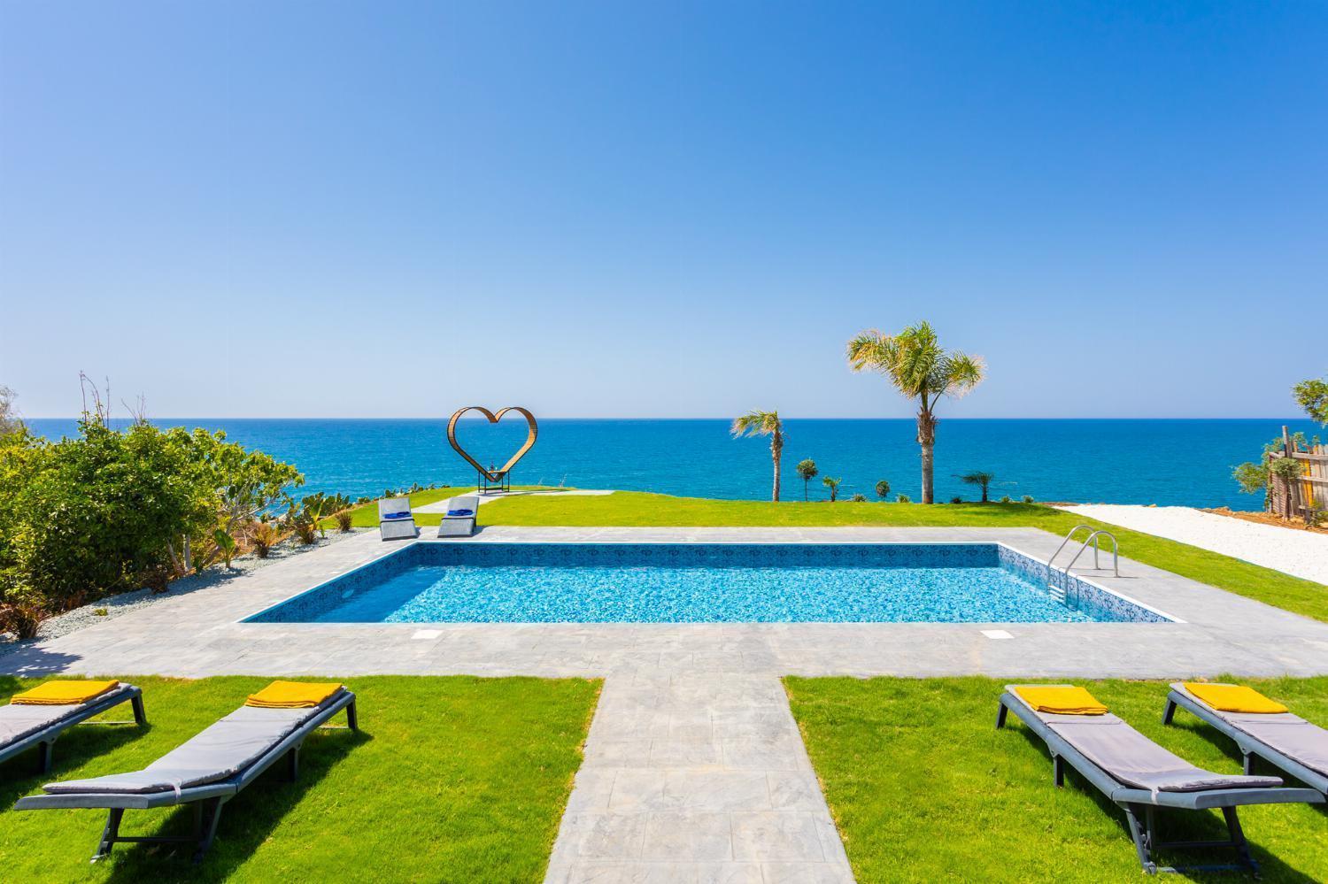 Villa Beach Heaven Pomos Ngoại thất bức ảnh