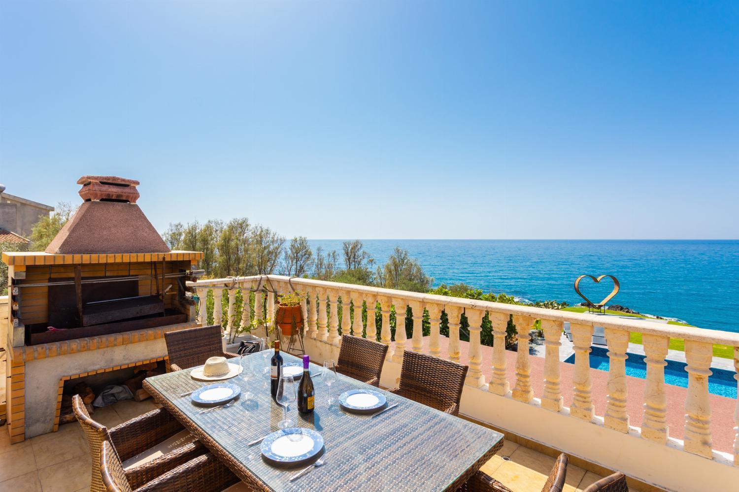 Villa Beach Heaven Pomos Ngoại thất bức ảnh