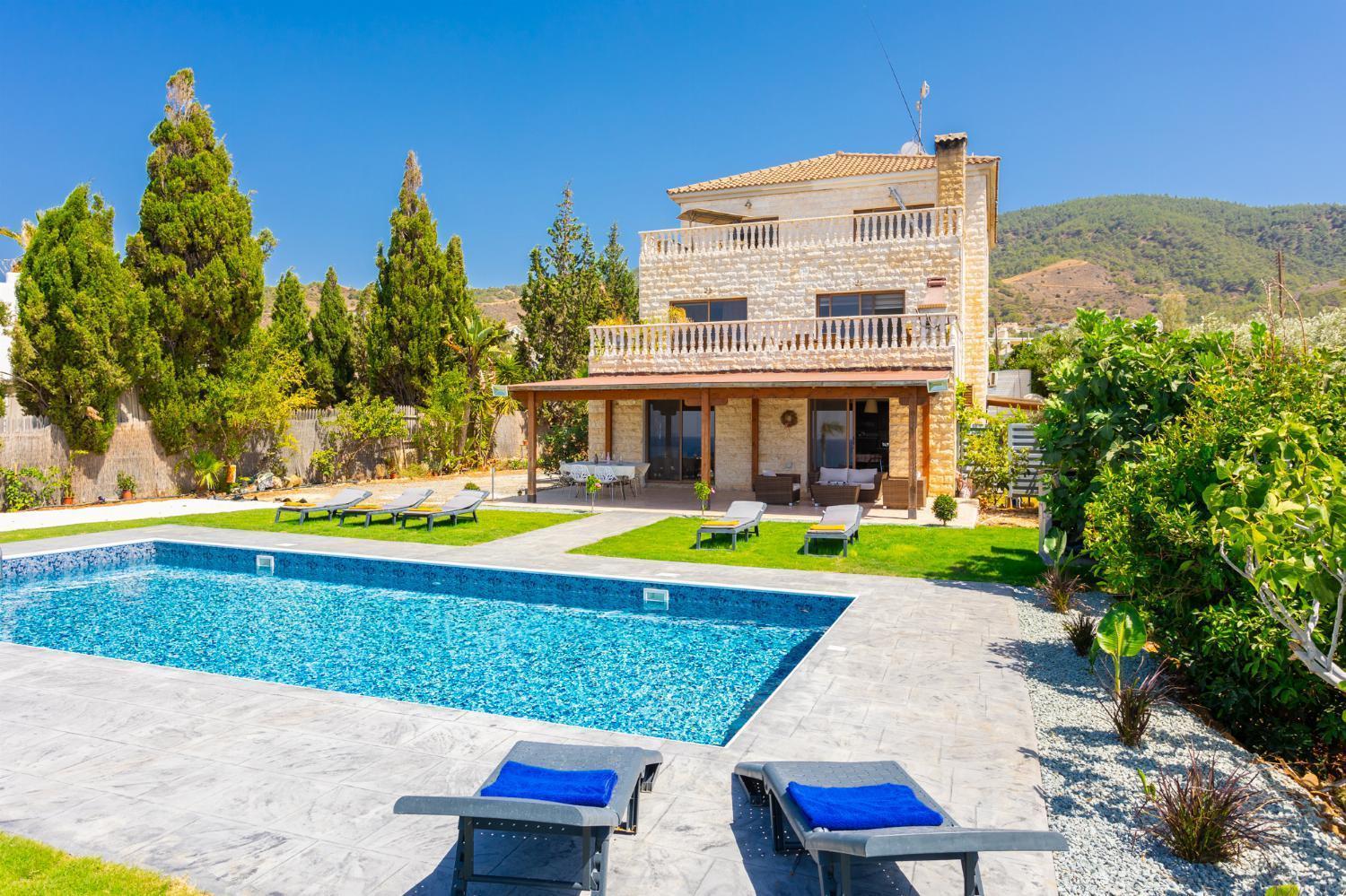 Villa Beach Heaven Pomos Ngoại thất bức ảnh