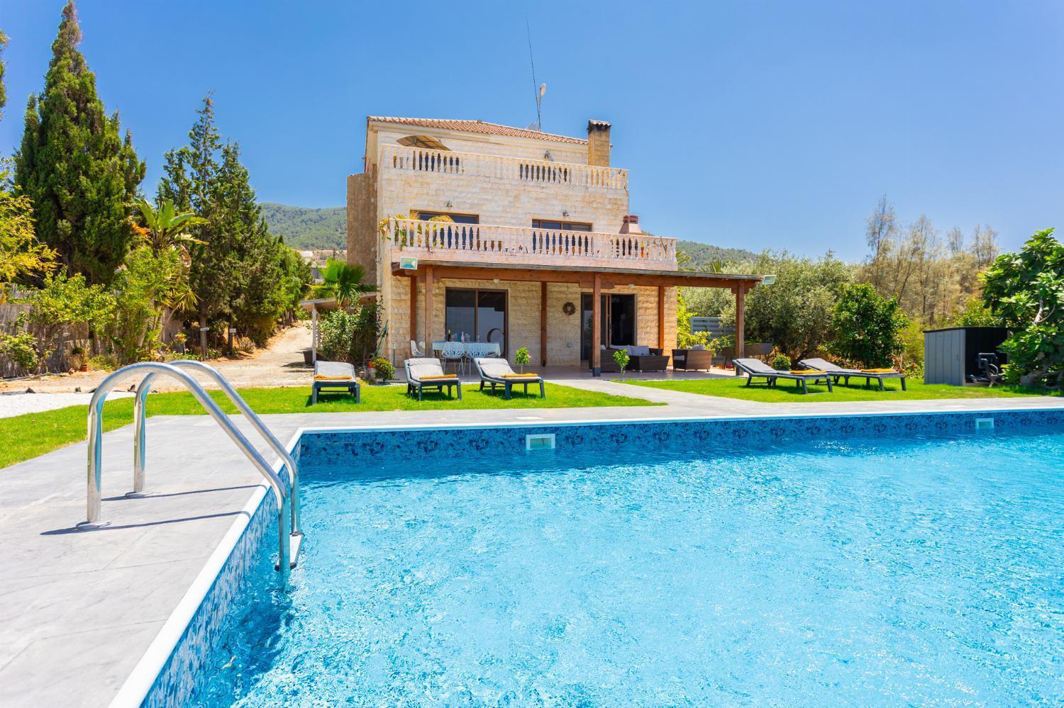 Villa Beach Heaven Pomos Ngoại thất bức ảnh