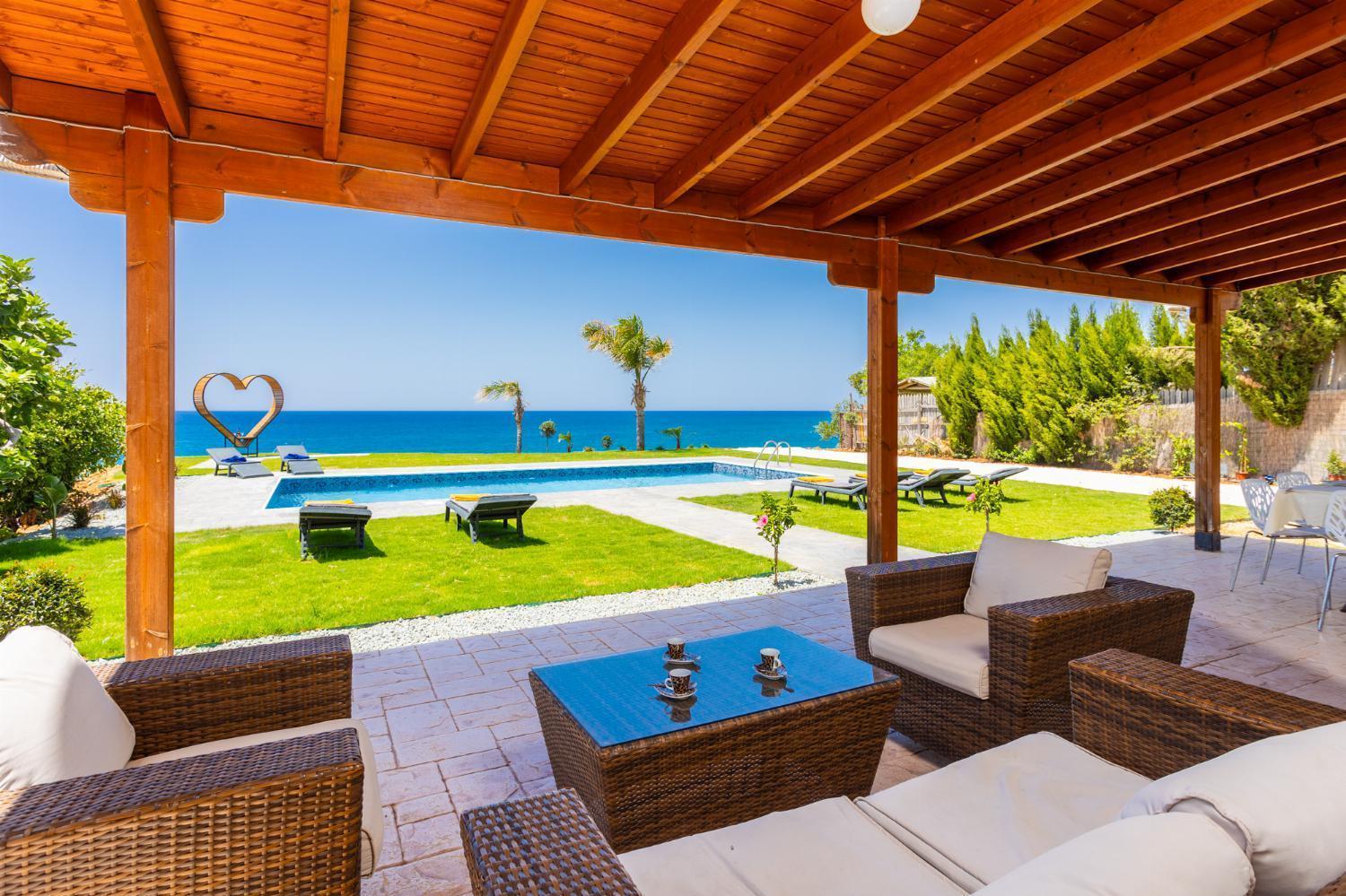 Villa Beach Heaven Pomos Ngoại thất bức ảnh