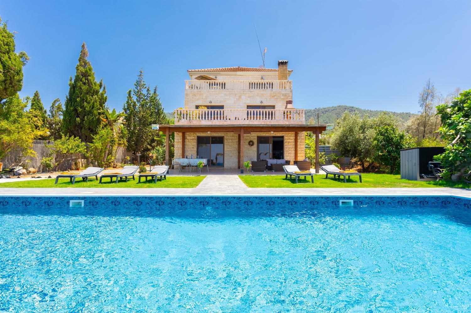 Villa Beach Heaven Pomos Ngoại thất bức ảnh